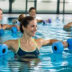 Acquagym: benefici, esercizi e consigli per allenarsi in acqua