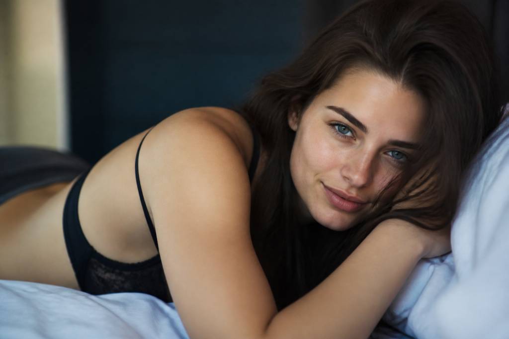 A che età inizia il desiderio femminile: segnali, cambiamenti e curiosità